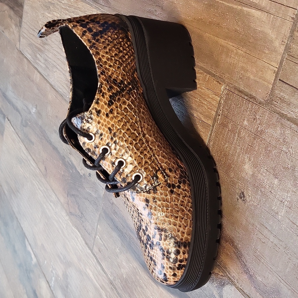 Topshop Snakeskin Print Lace-up Chunky Heel Brogue Shoes, Size 8